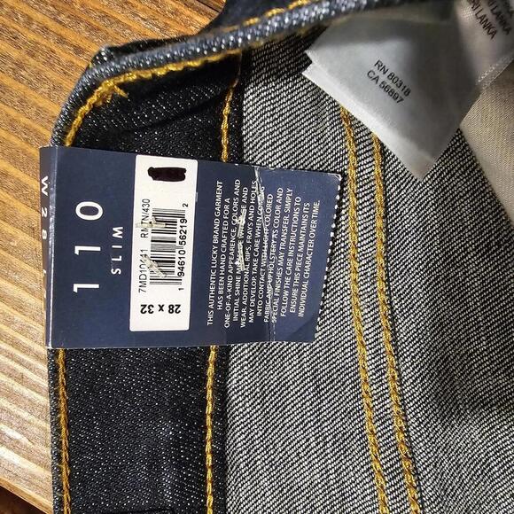 Lucky Brand 110 Slim Jeans - 28 Waist - Dark Wash - Picture 7 of 9